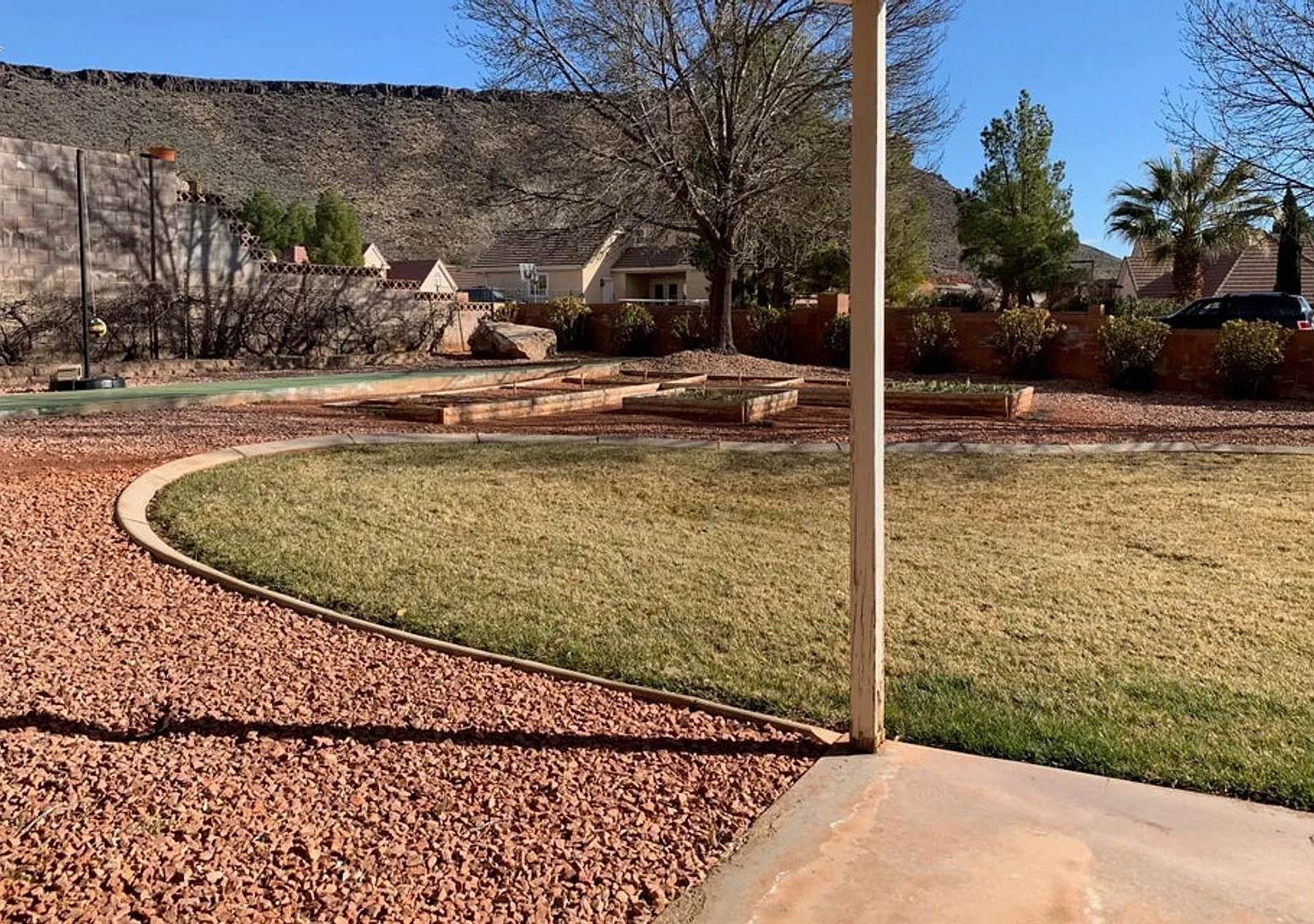 5 Bedroom Home With Lots Of Space! — Photo 3