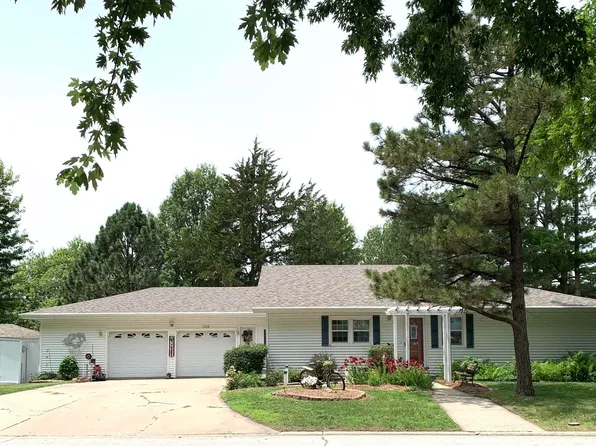 1214 N Poplar St, Creston, IA 50801