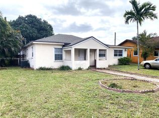 750 SE 3rd Pl, Hialeah, FL 33010