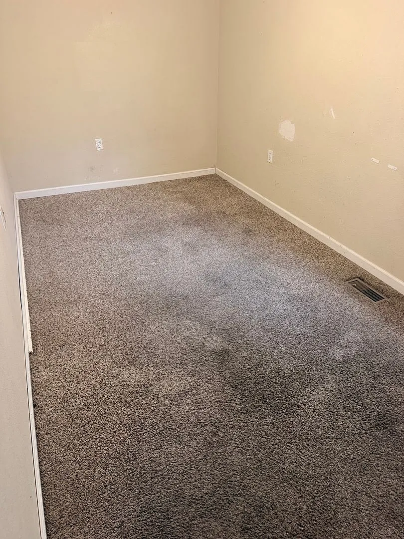 1533 SW College Ave — Photo 4