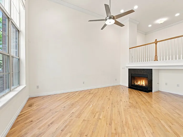 9217 Kornbrust Cir — Photo 3