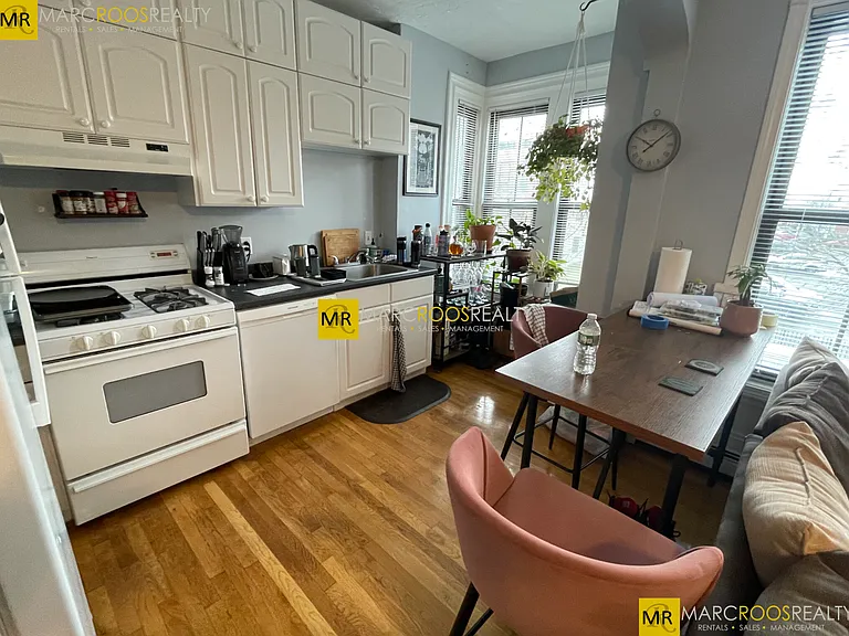 233 Northampton St — Photo 12