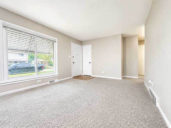 4th image of 13755 Julius Ave