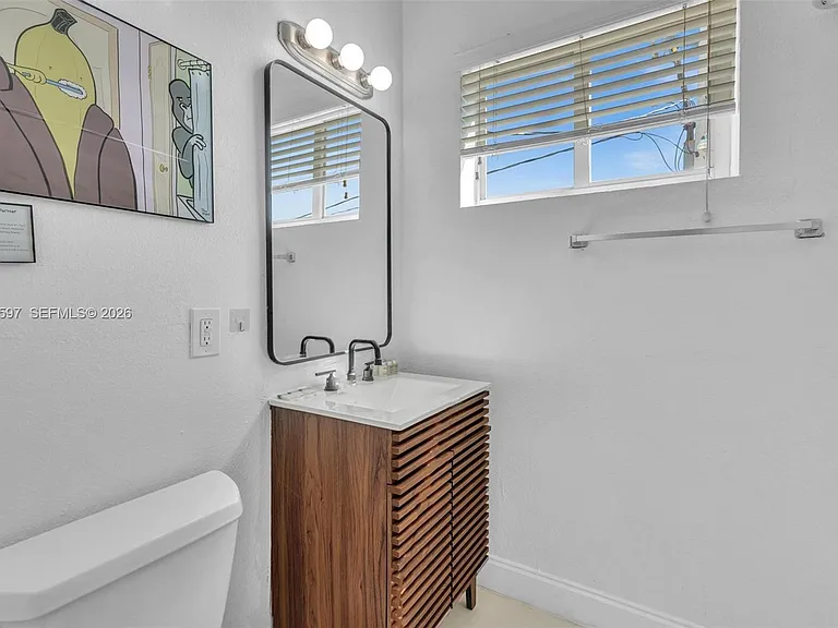 8415 Harding Ave #19 — Photo 8