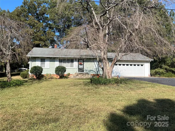 1255 Dial St, Kannapolis, NC 28083