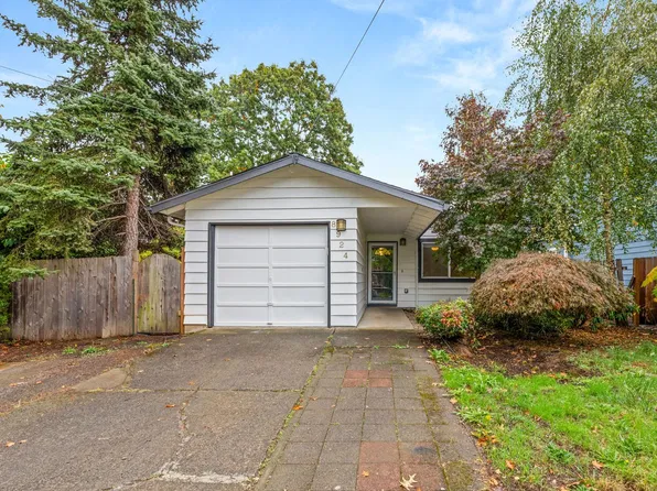 8924 SE Claybourne St, Portland, OR 97266