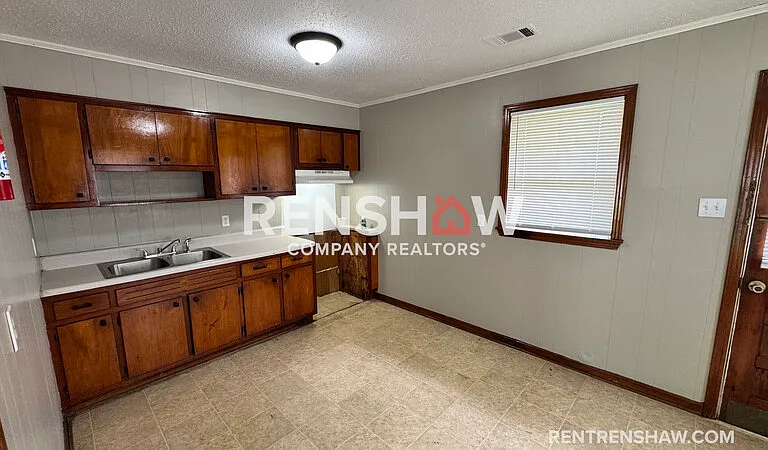 91 Navy Dr — Photo 4