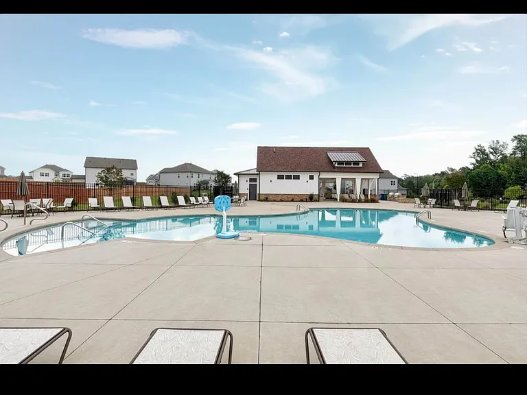 4532 Valley Crest Ln — Photo 28
