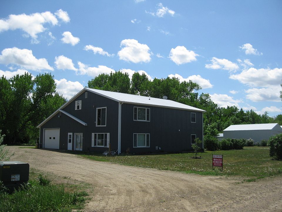 1st image of 19 River Dr