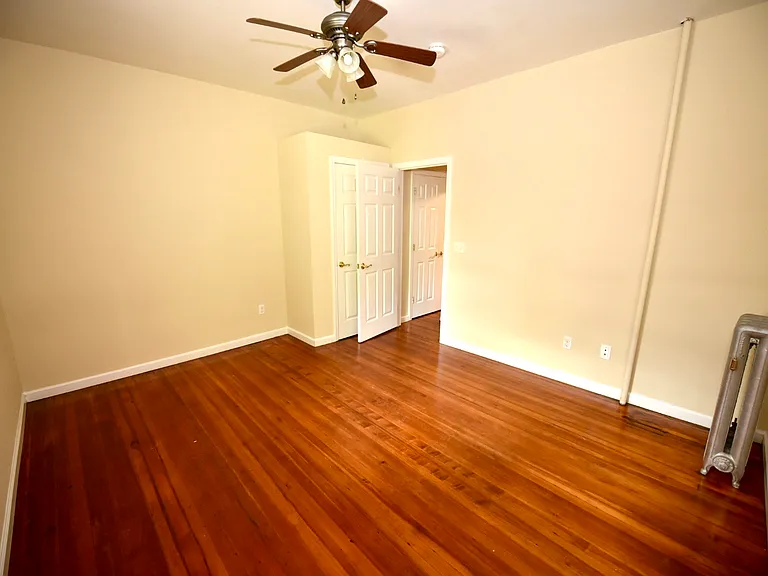 56 Westwood Ave #B — Photo 7