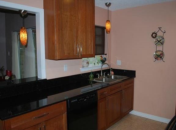 3rd image of 1014 Saint Julien Dr APT B2