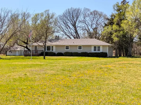 1777 Road B5, Emporia, KS 66801