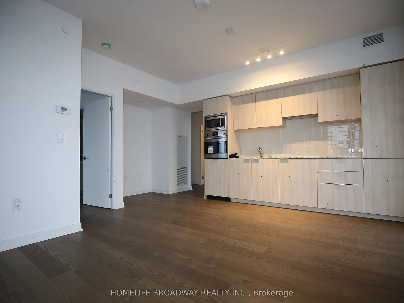 2 bed, $3,950 — Photo 2