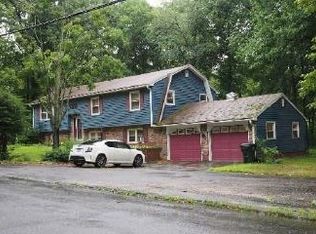 1 Williams Dr, Prospect, CT 06712