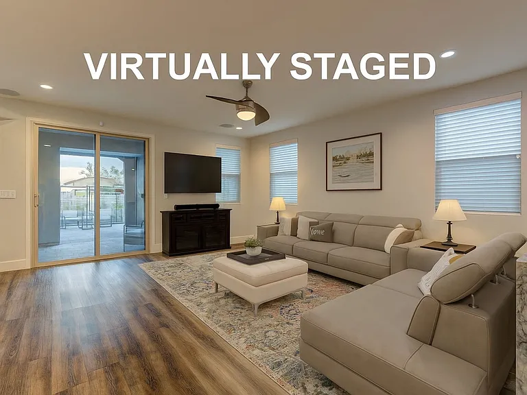 426 Port Reggio St — Photo 12