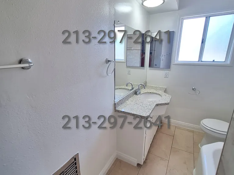 14355 Burbank Blvd #16 — Photo 15