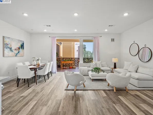 45298 Tom Blalock St #303, Fremont, CA 94539