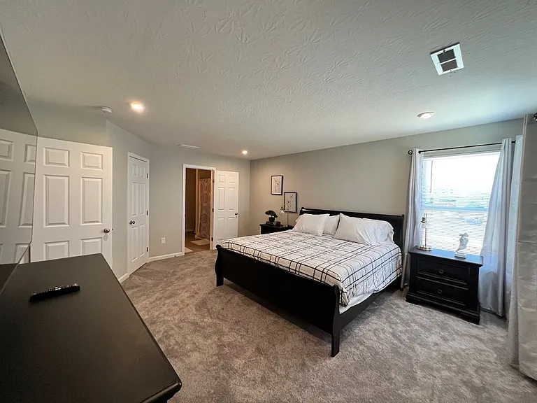 7876 Ellington Ct — Photo 18