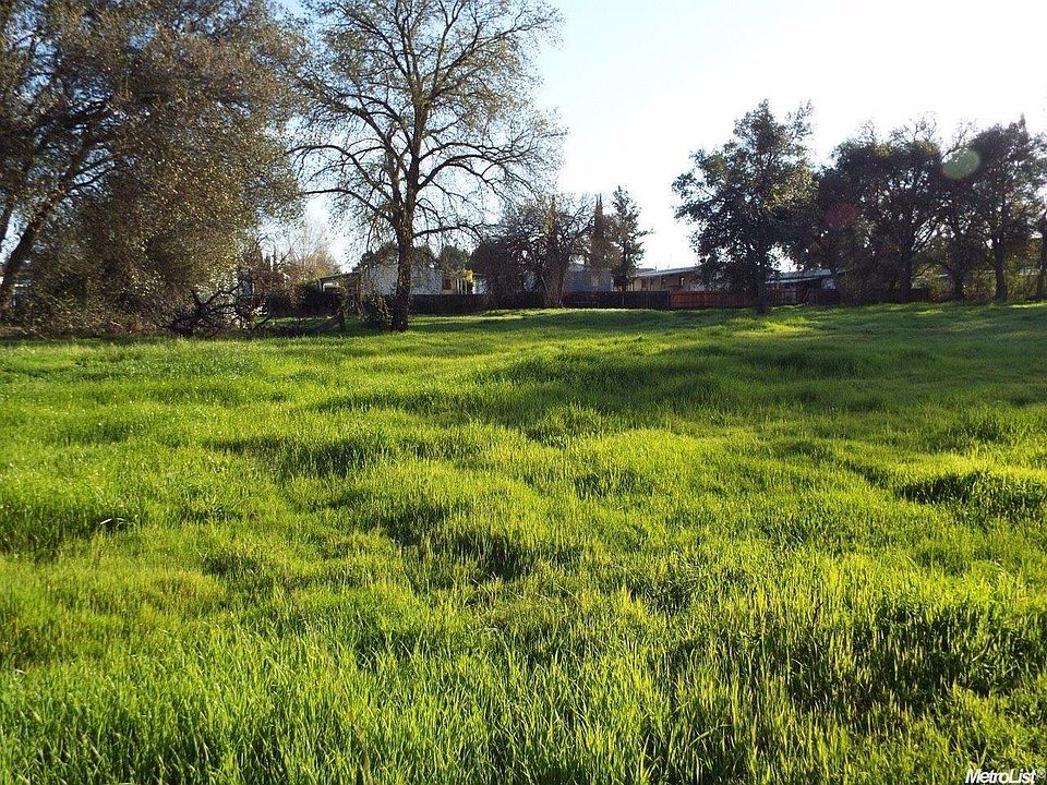 2nd image of Muth Ln