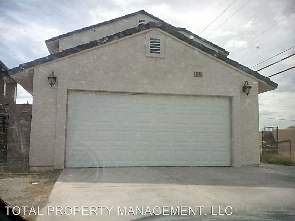 1st image of 1285 Lawry Ave