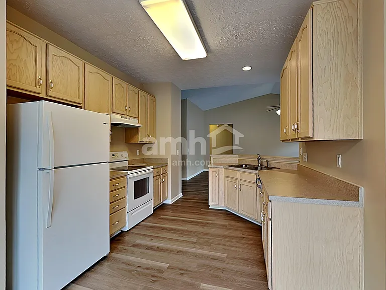 7269 Autumn Crossing Way — Photo 3