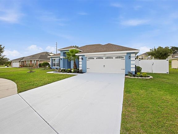 3rd image of 4863 SW 63rd St
