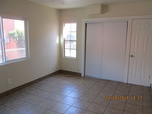 2nd image of 839 1/2 W 84th St
