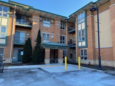 15295 West Library LANE UNIT 305, New Berlin, WI, 53151