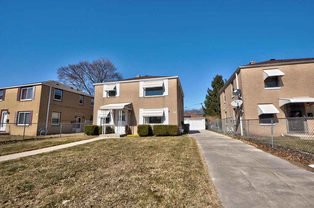 1230 East Howard AVENUE #1232 photo 1