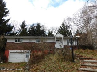 118 Minter Dr, Bushkill, PA 18324