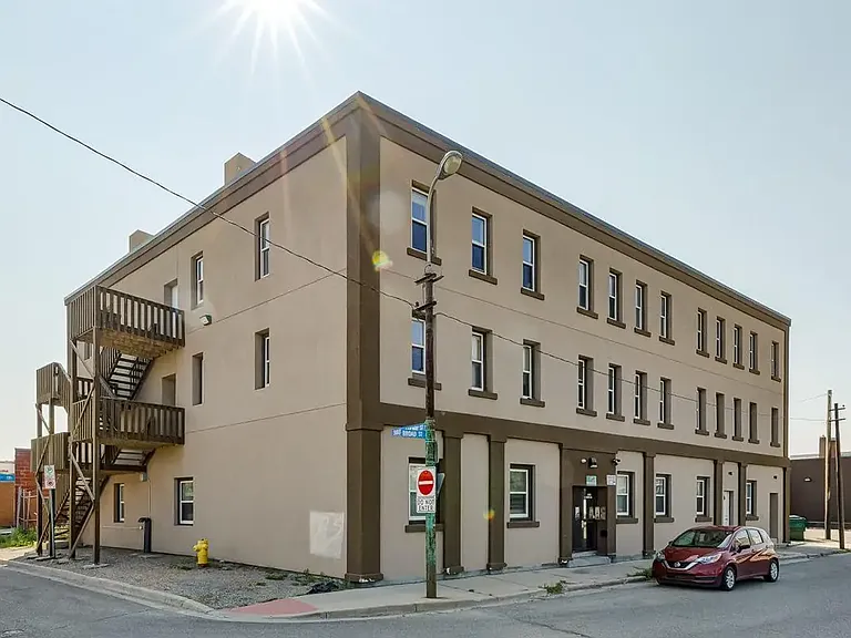 1601 Broad St #12 — Photo 9