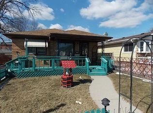 2106 Shoop St, Racine, WI 53404