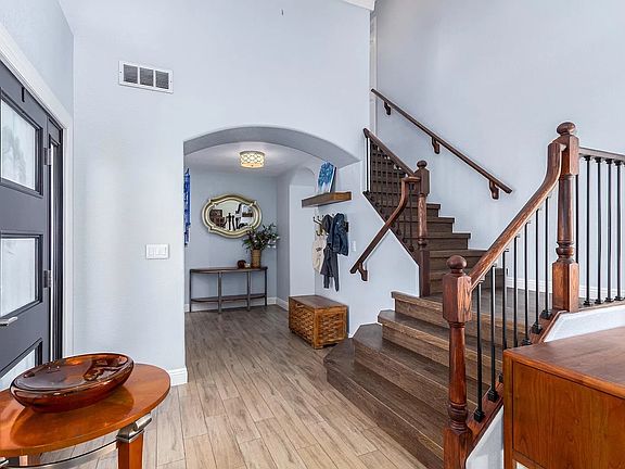 5th image of 3001 E Bighorn Ave