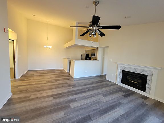 5th image of 6601 Thackwell Way Unit L