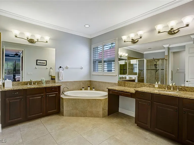 12710 Olde Banyon Blvd — Photo 23