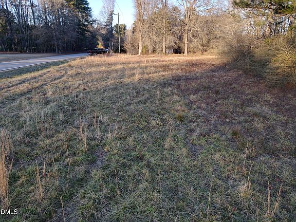 2nd image of 728 Pearces Rd