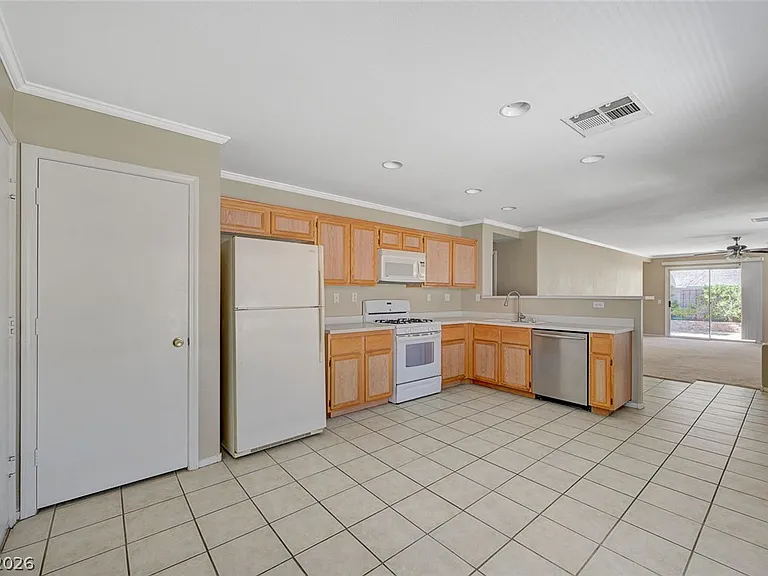 9544 Chanticleer Ct — Photo 8