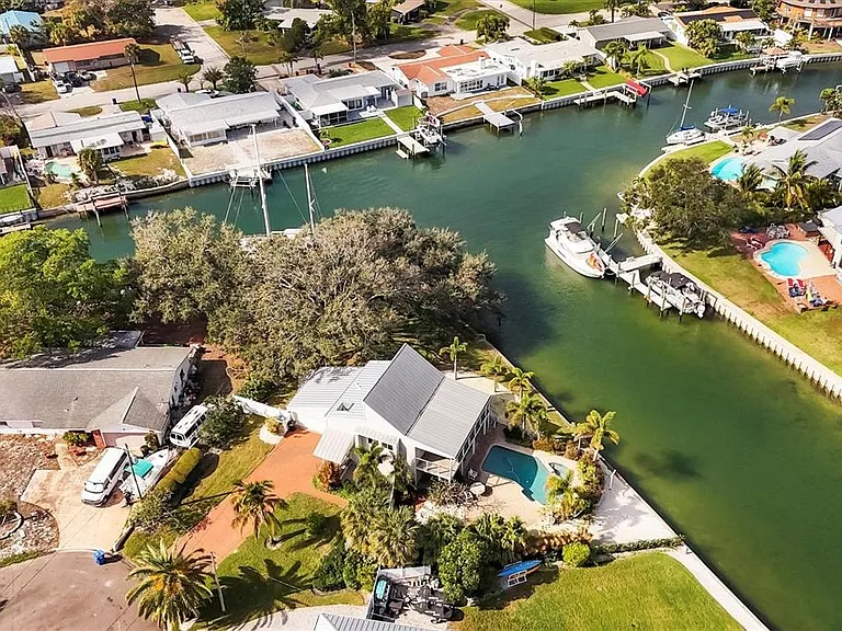 3601 Coquina Key Dr SE — Photo 2