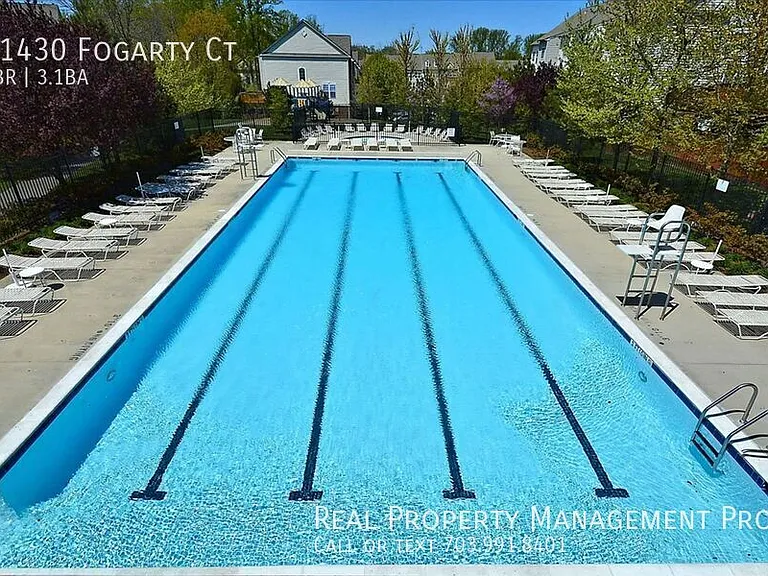 11430 Fogarty Ct — Photo 23