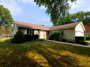 1005 Prairie Ave, Barrington, IL 60010