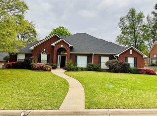 1607 Doral Dr, Longview, TX 75605