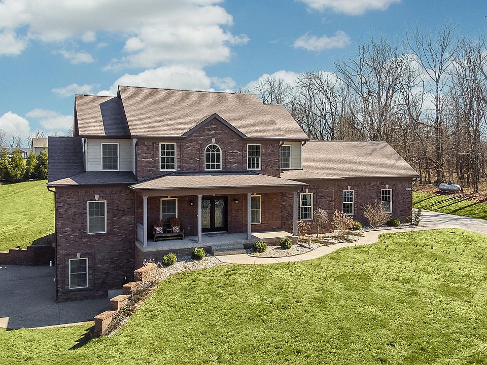 1st image of 250 Chadwick Dr