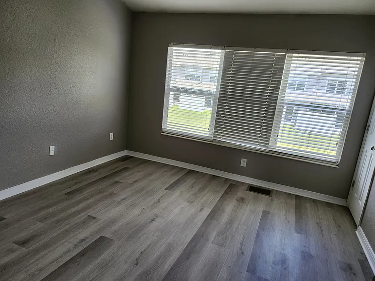 4477 SW 49th Ave — Photo 9