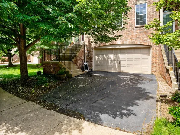 12464 Casbeer Dr, Fairfax, VA 22033