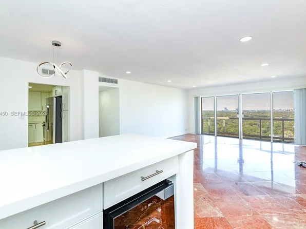 2451 Brickell Ave, Miami, FL