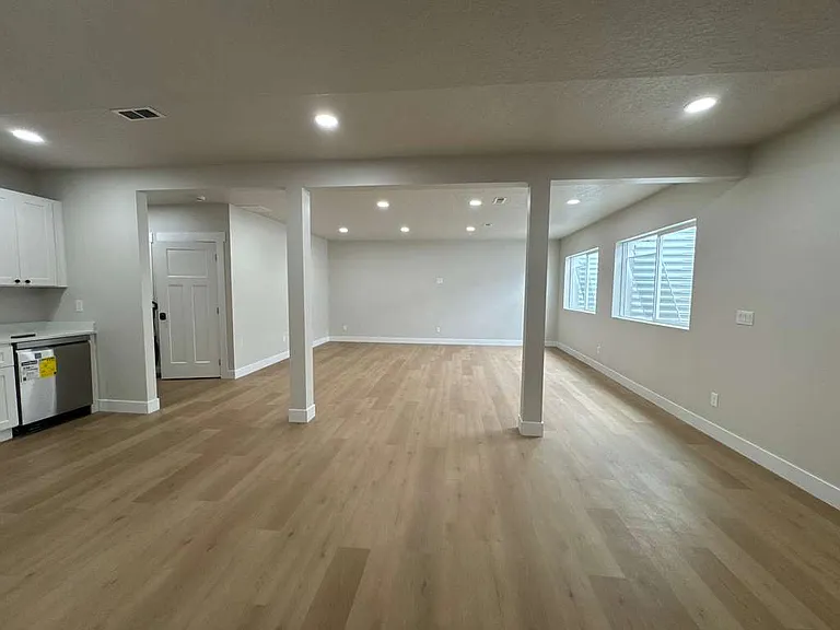 4589 W Hiddleston Dr — Photo 7
