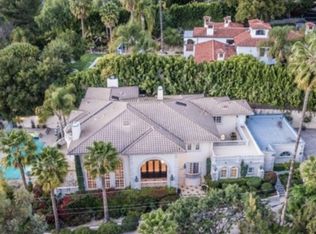 4440 Hayvenhurst Ave, Encino, CA 91436