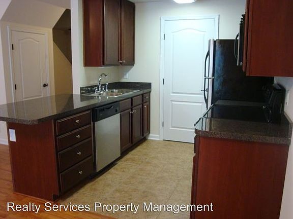 5th image of 77 Catherine Ct