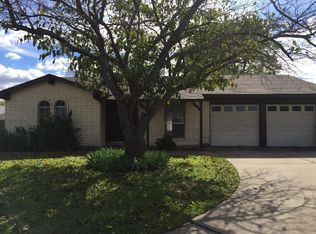 1014 Winnsboro Ct, Arlington, TX 76015