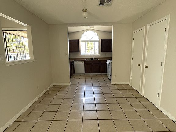 4th image of 12116 Road House Dr